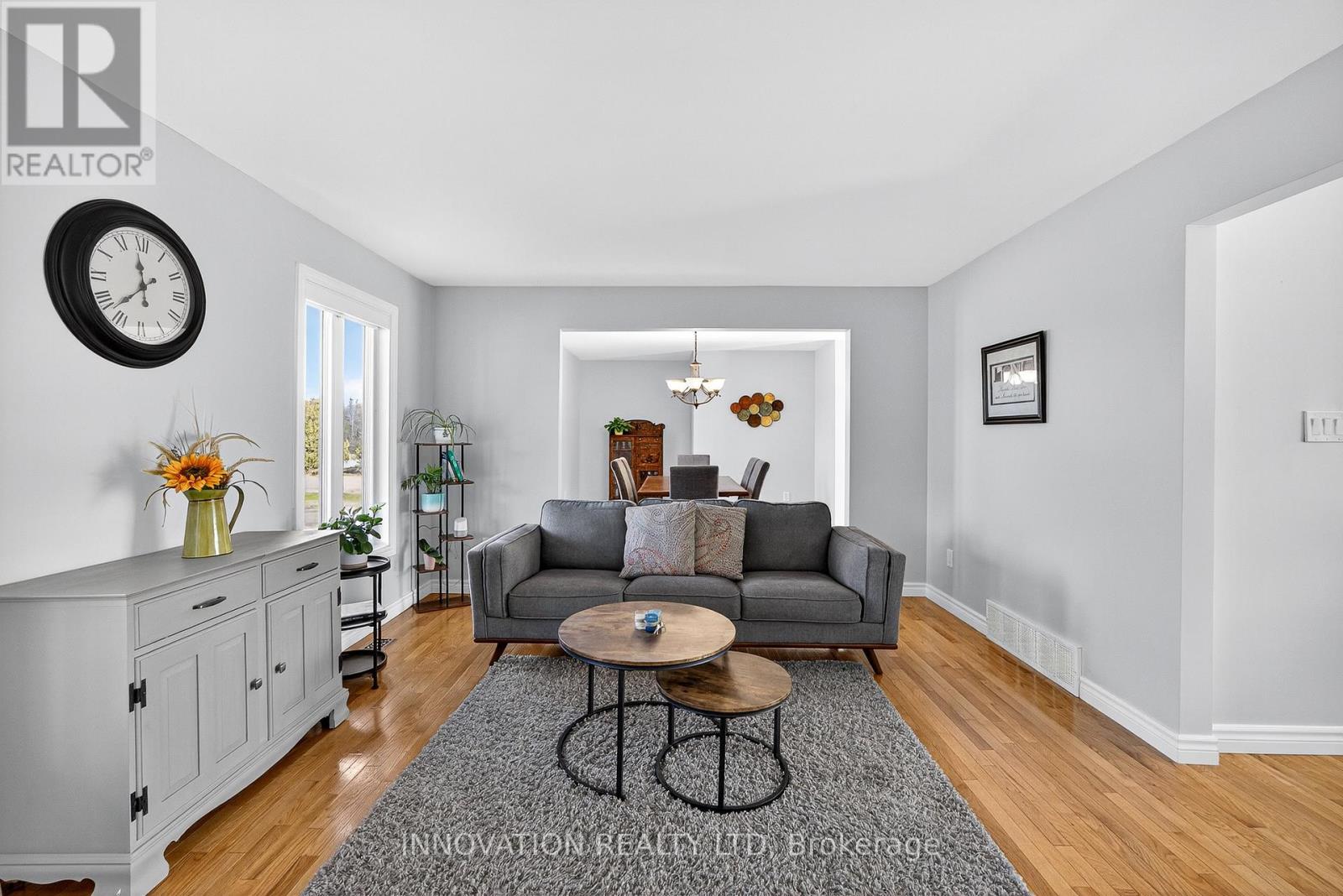 201 Greystone Crescent