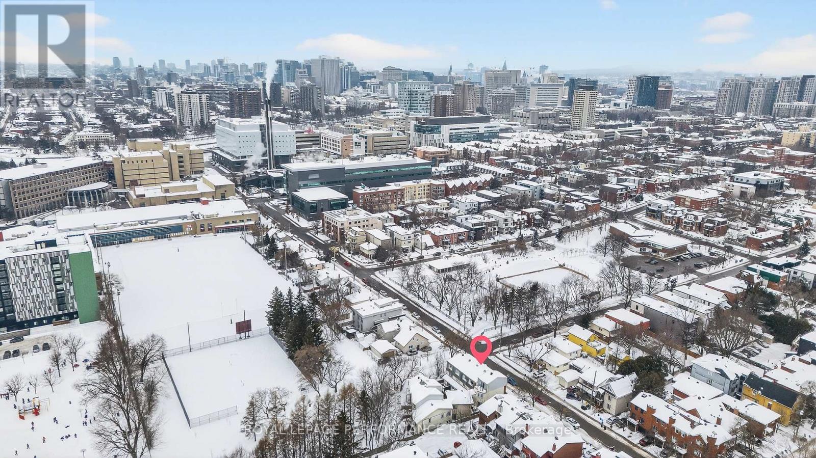 90d Templeton Street