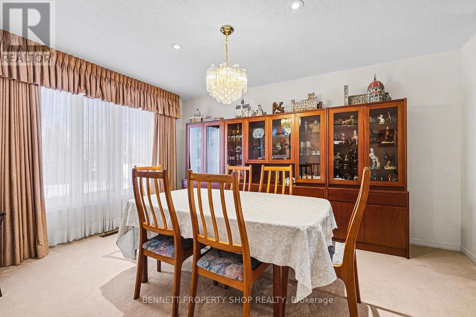 15 Brandy Creek Crescent