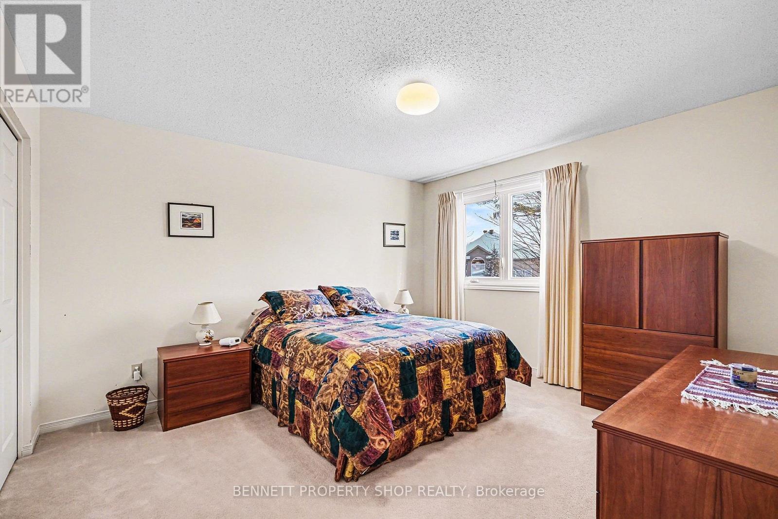 15 Brandy Creek Crescent