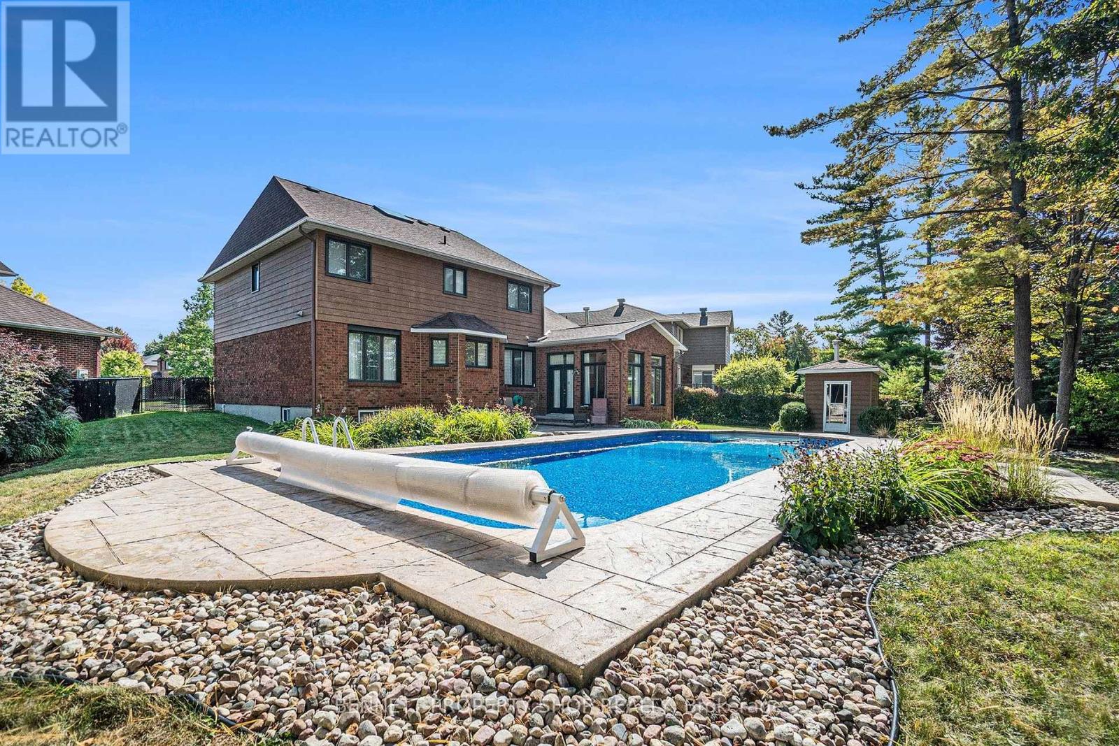 15 Brandy Creek Crescent