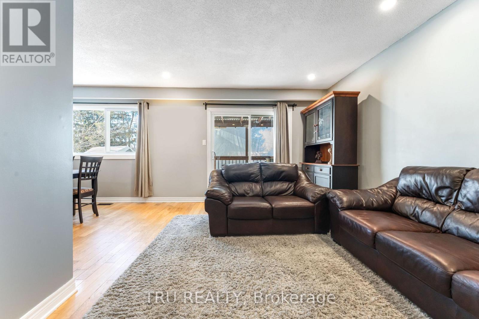 2 - 2960 Penny Drive