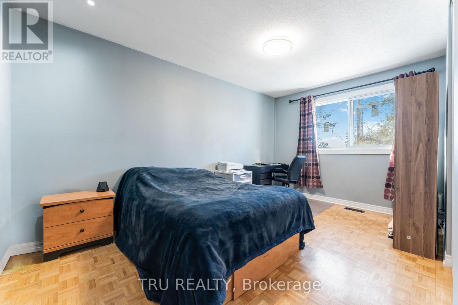 2 - 2960 Penny Drive