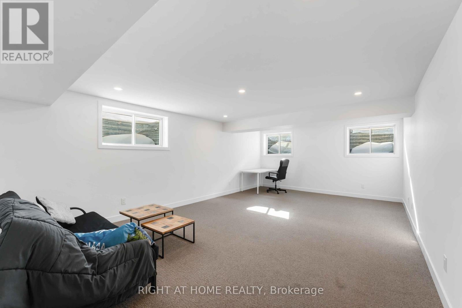 339 Shuttleworth Drive