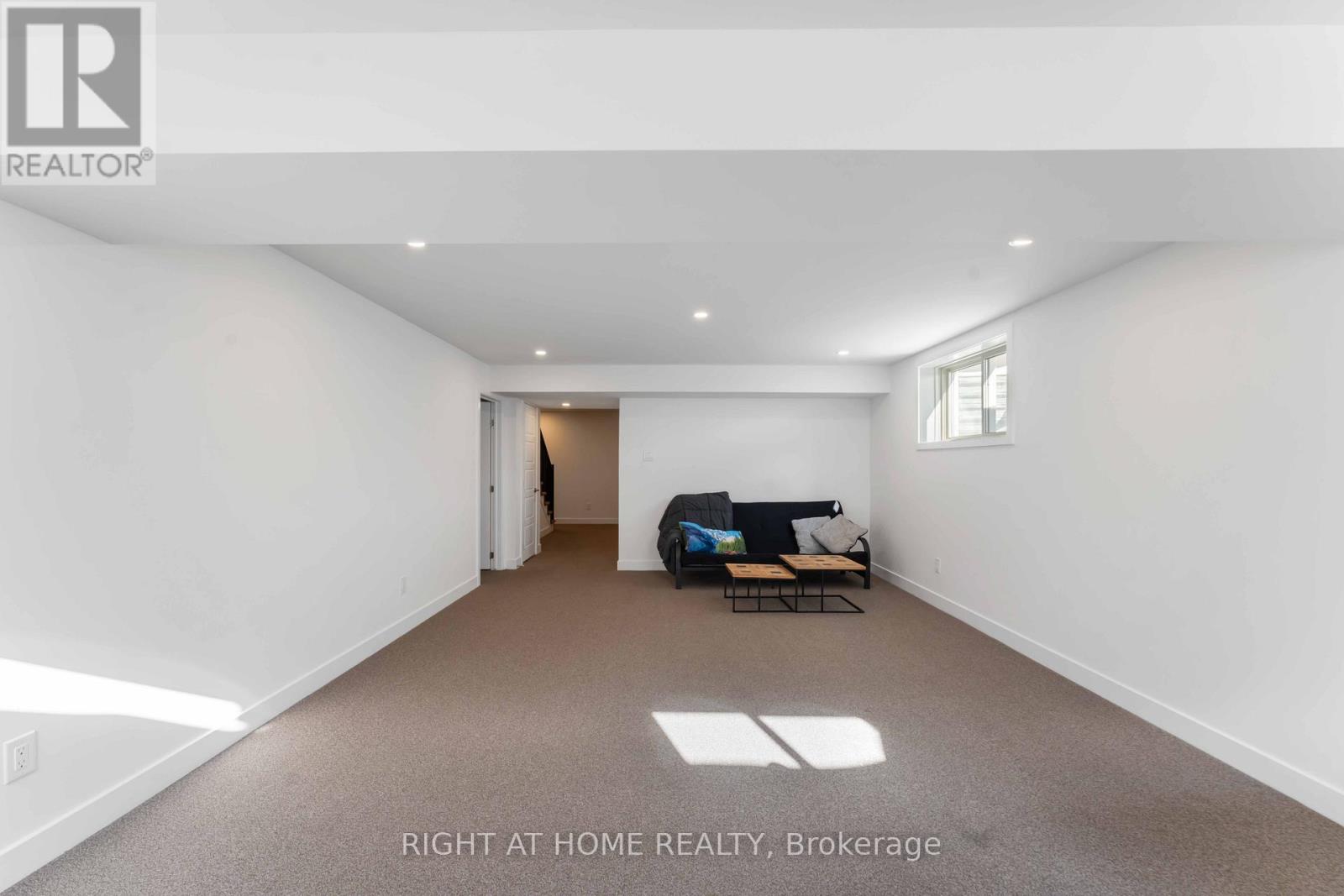 339 Shuttleworth Drive