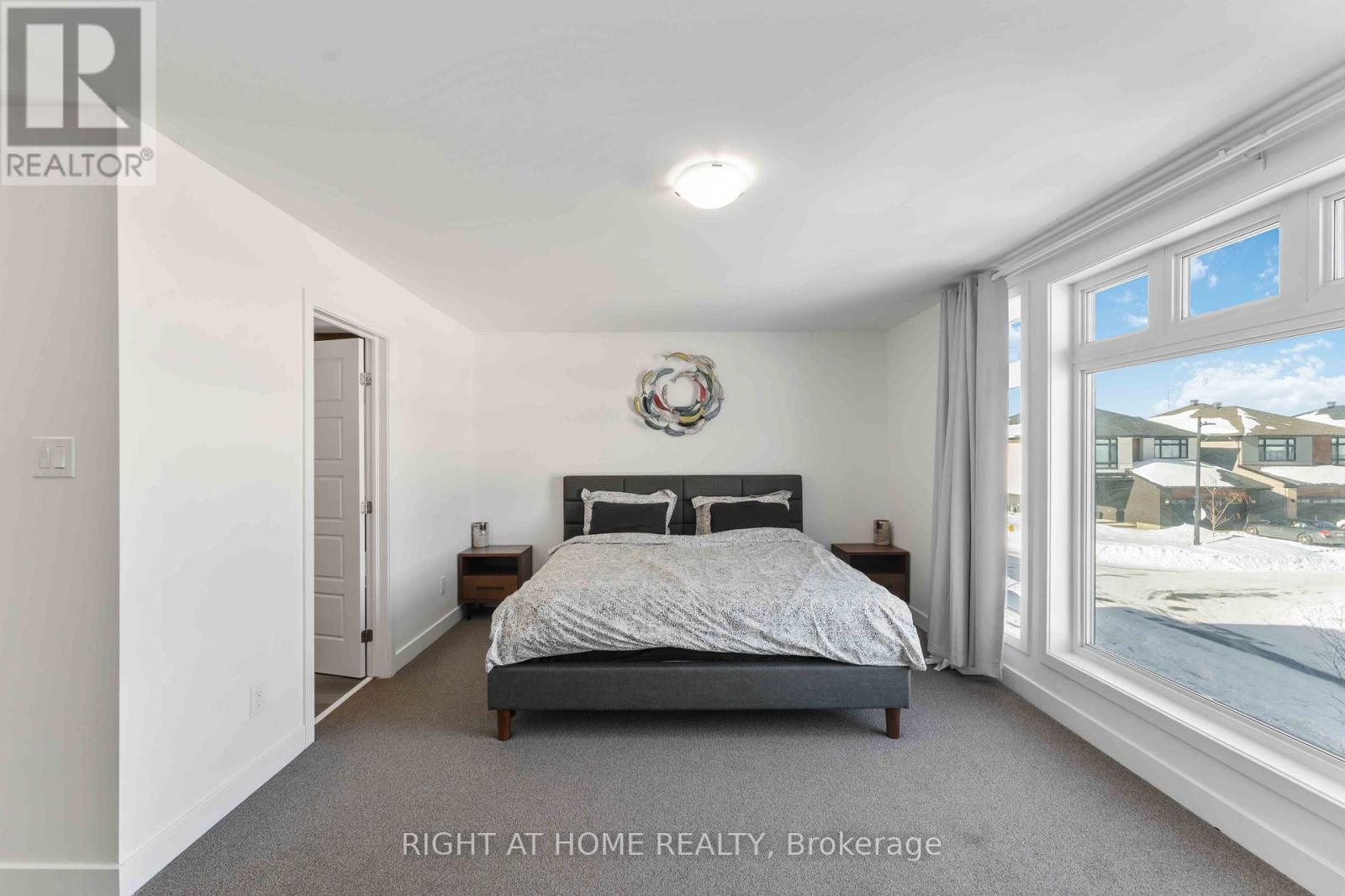 339 Shuttleworth Drive