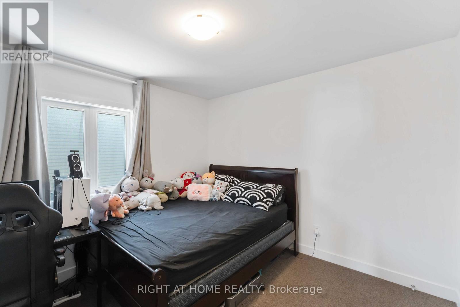 339 Shuttleworth Drive