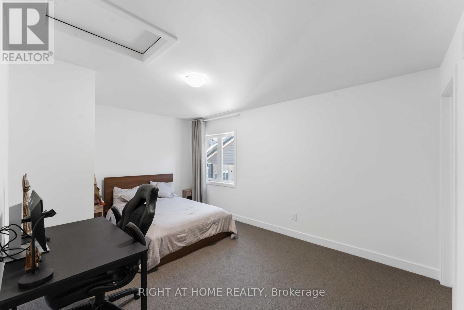 339 Shuttleworth Drive