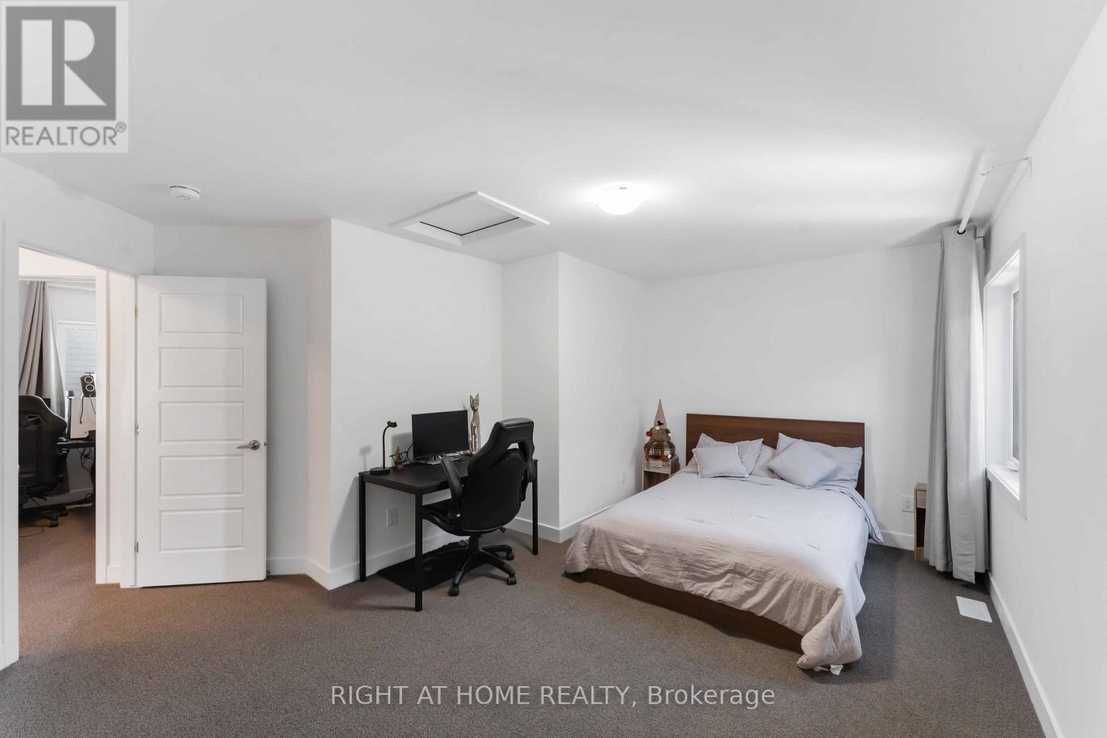 339 Shuttleworth Drive