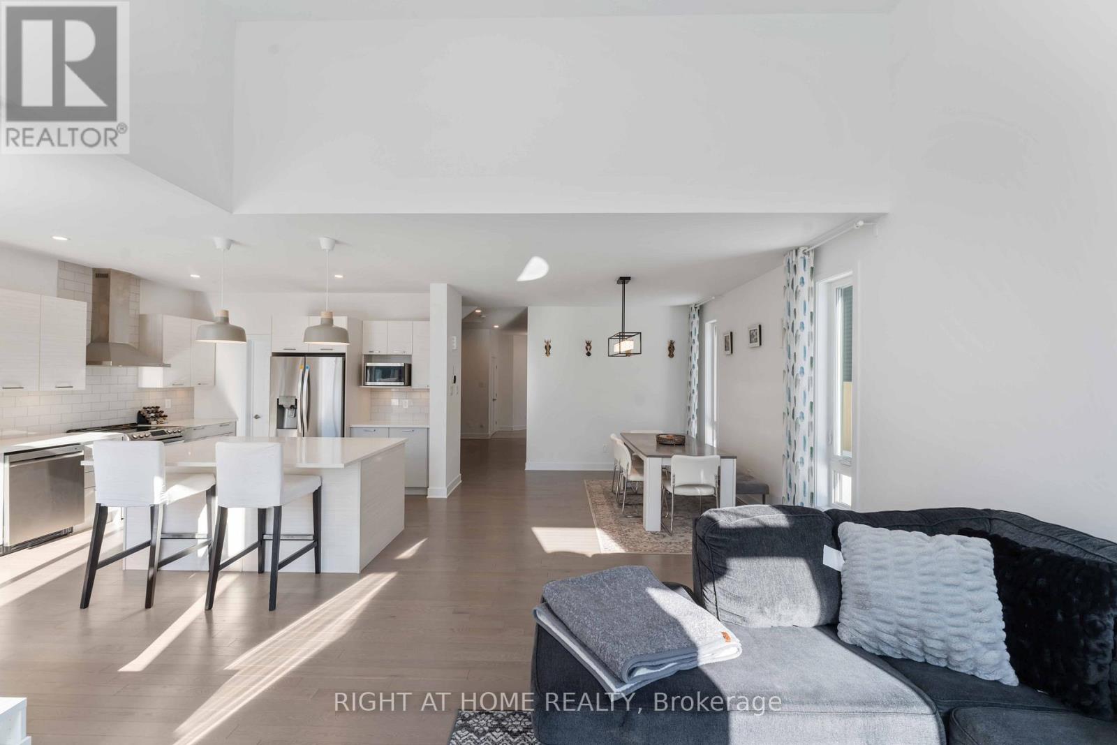 339 Shuttleworth Drive