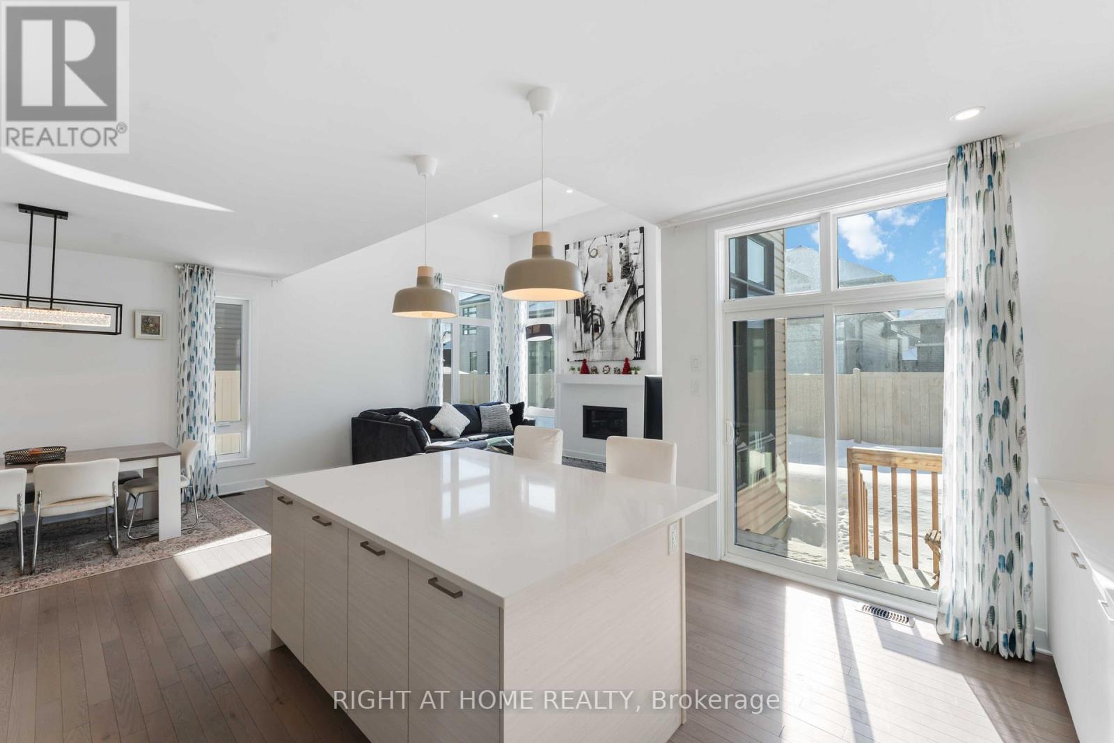 339 Shuttleworth Drive