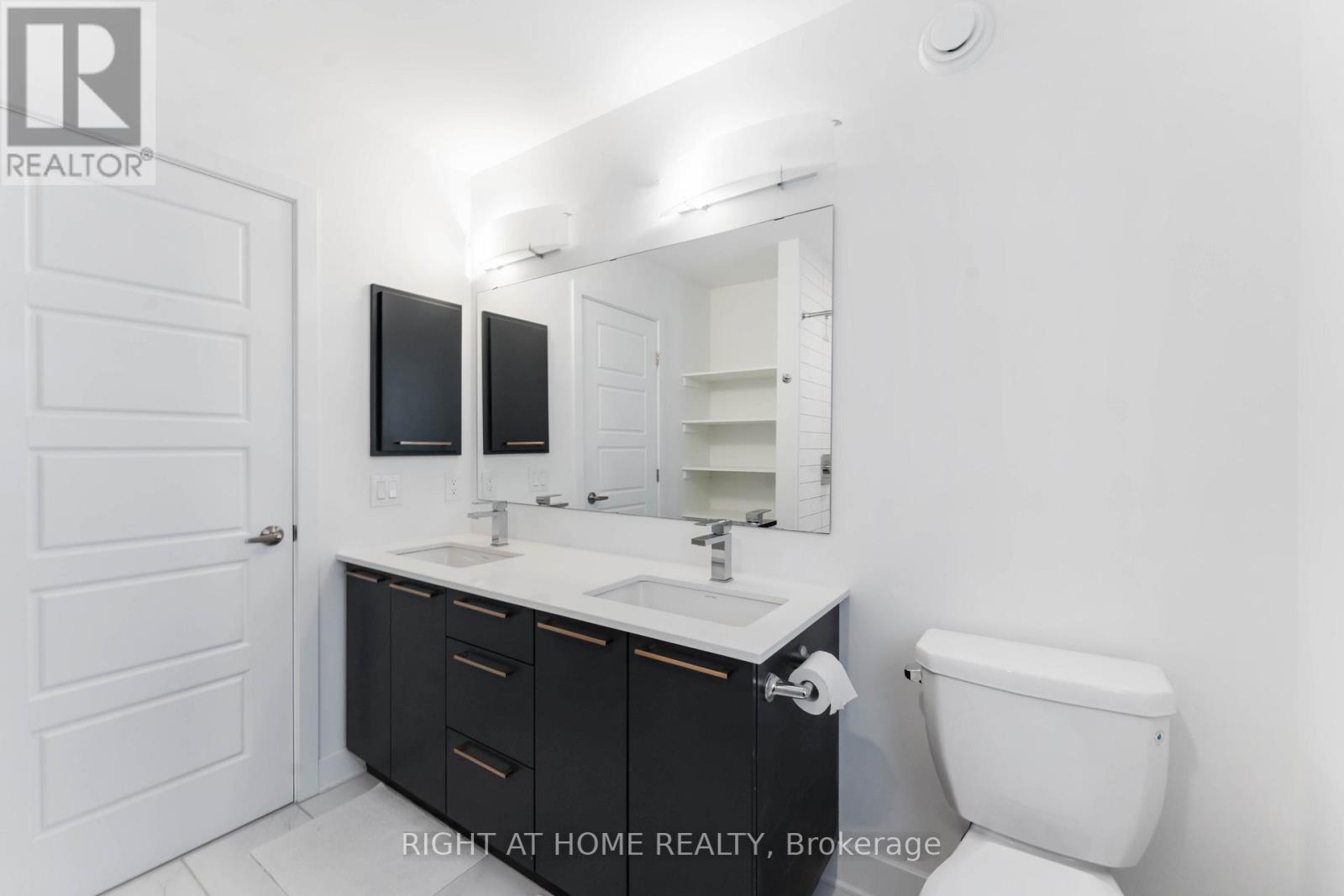 339 Shuttleworth Drive