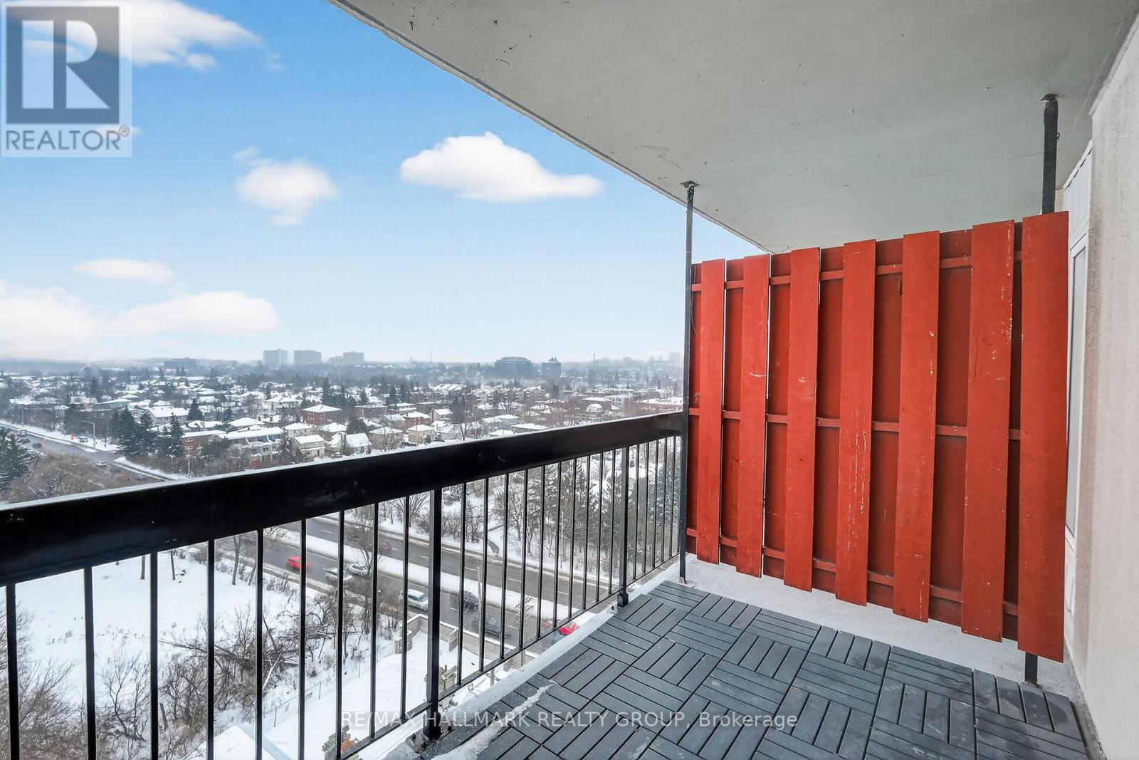 1408 - 158c Mcarthur Avenue