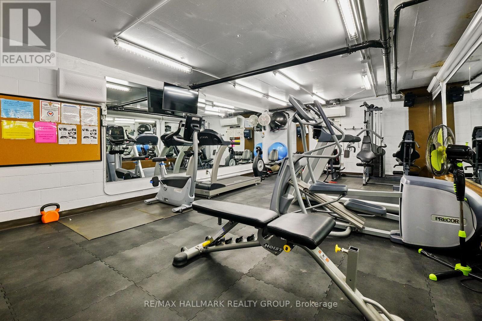 1408 - 158c Mcarthur Avenue