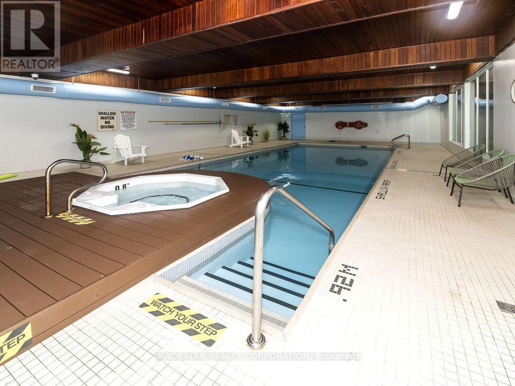 2107 - 470 Laurier Avenue W