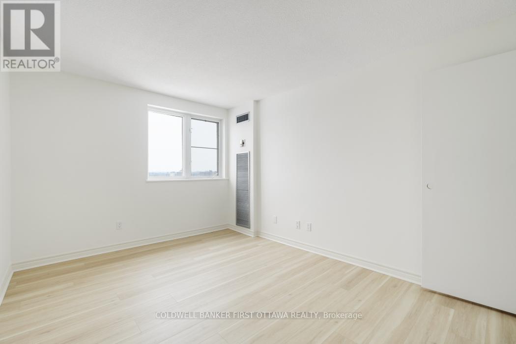 1107 - 1100 Ambleside Drive