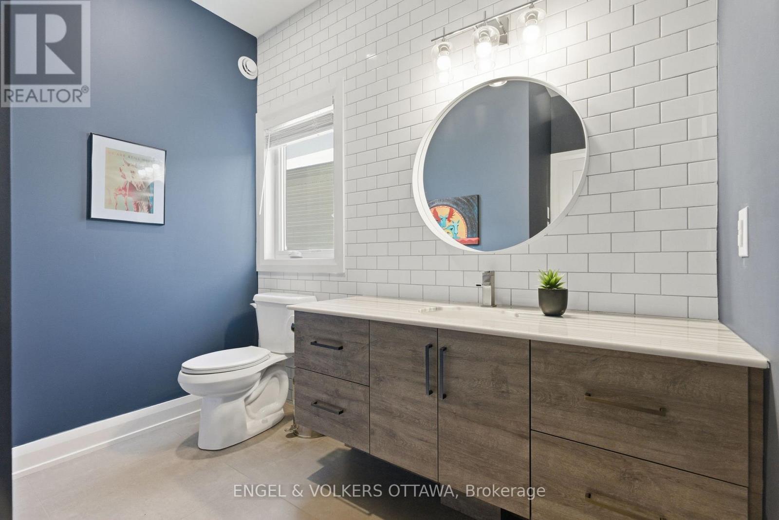 640 Meadowridge Circle