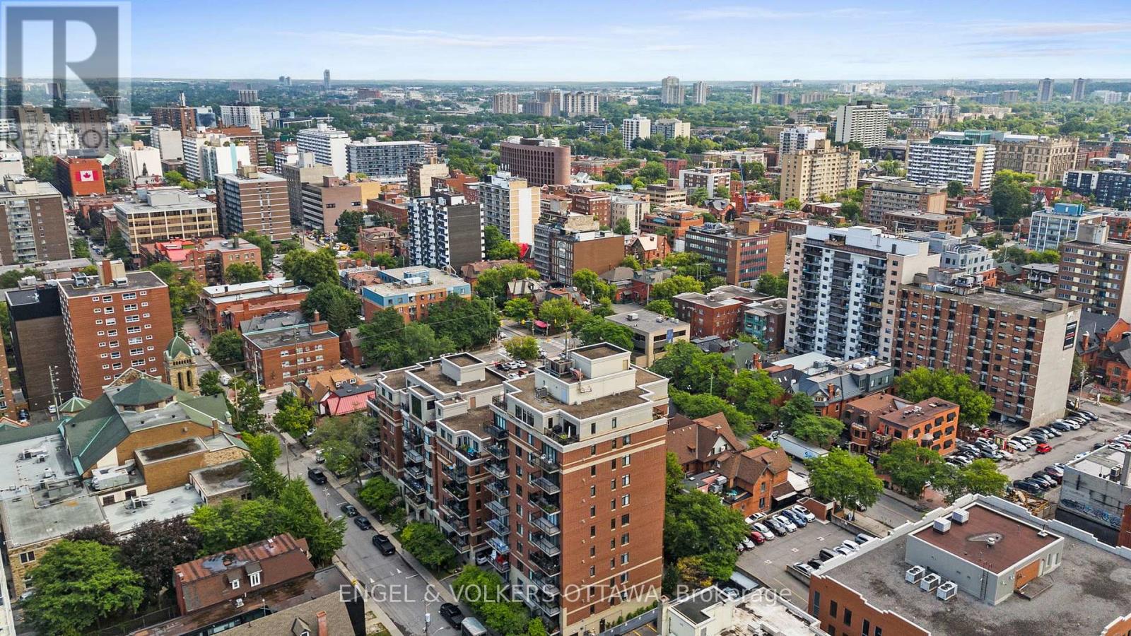 703 - 374 Cooper Street