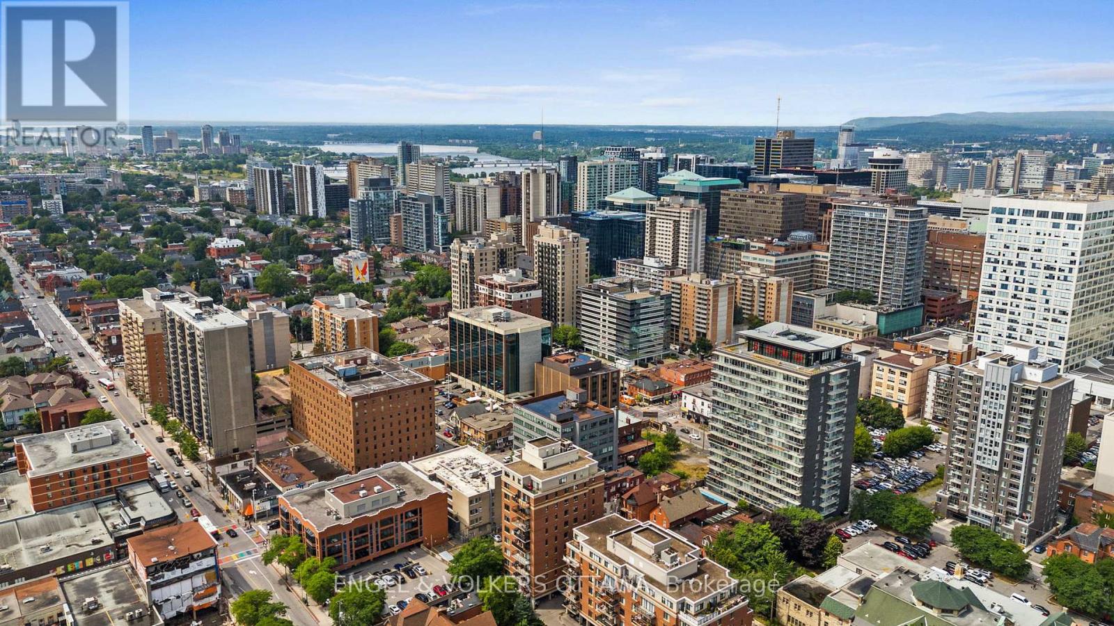 703 - 374 Cooper Street