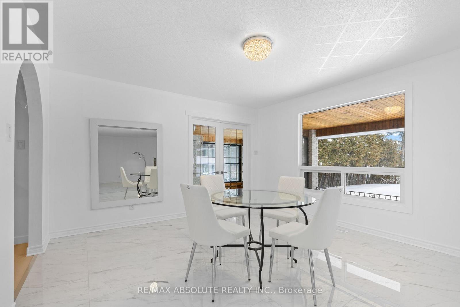 1444 Normandy Crescent