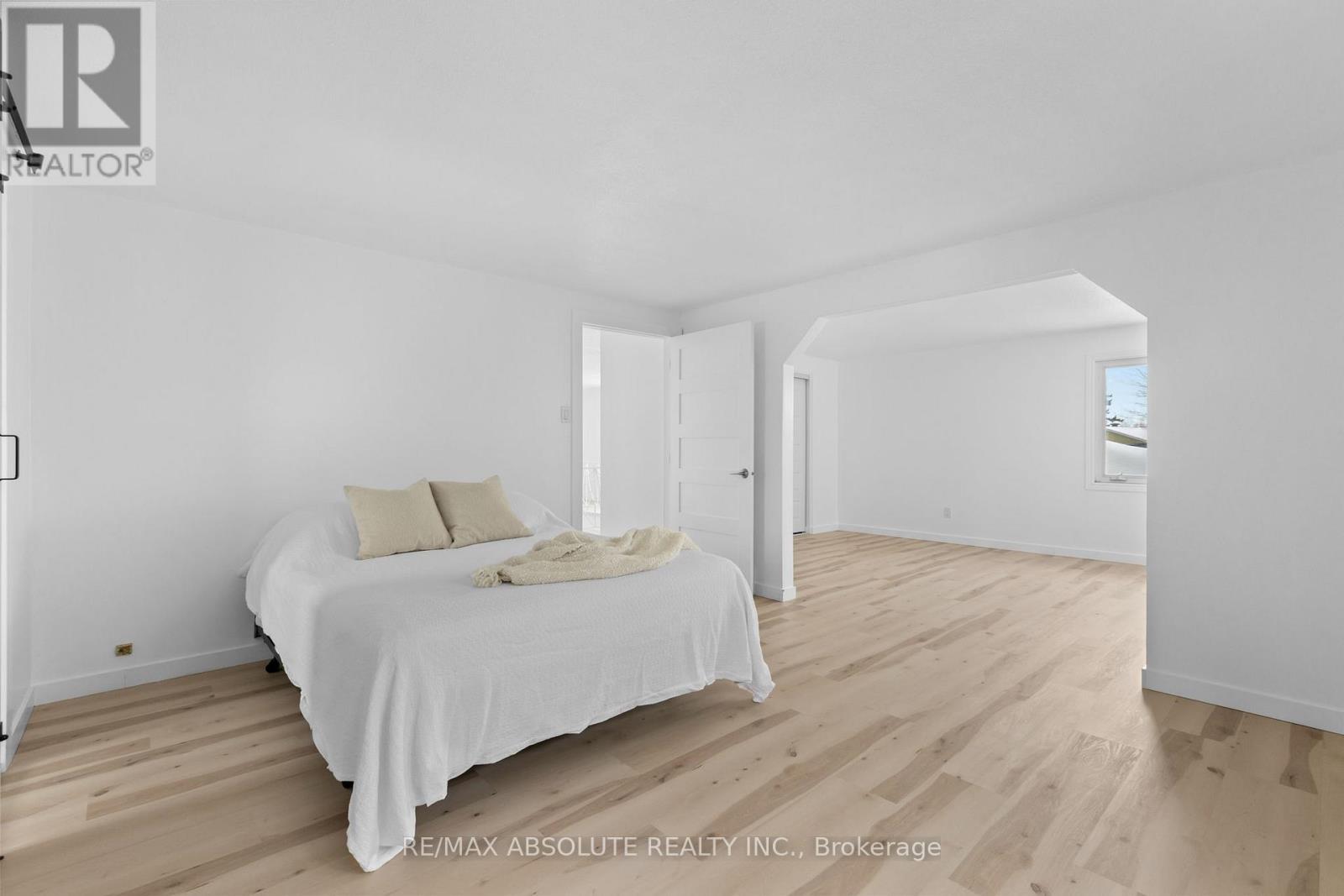 1444 Normandy Crescent