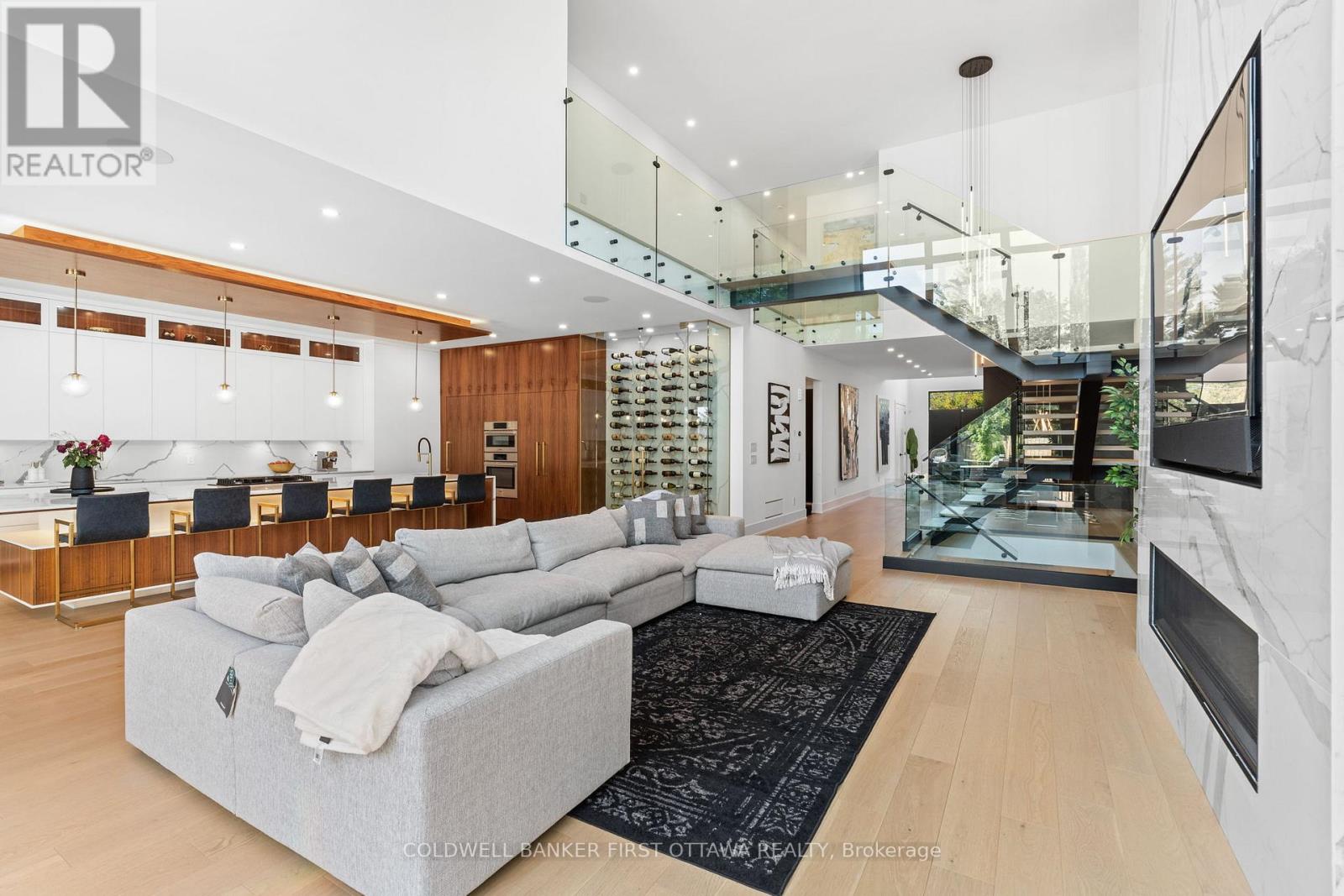 1124 Normandy Crescent