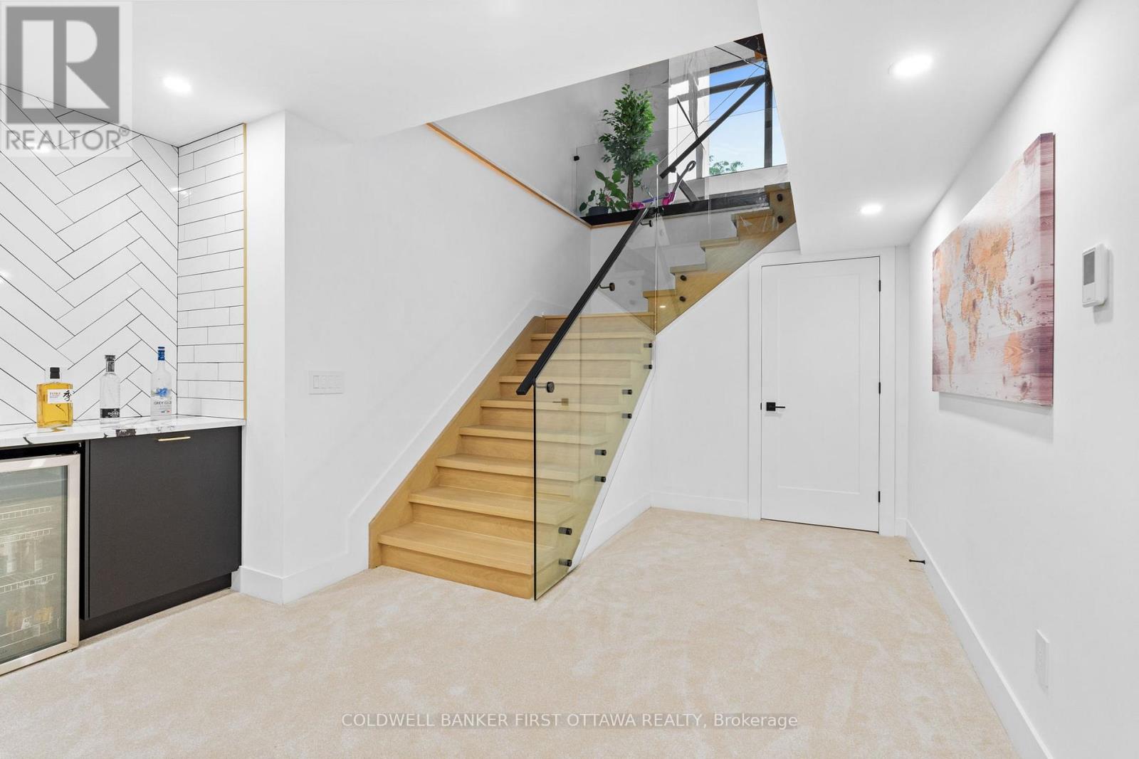 1124 Normandy Crescent