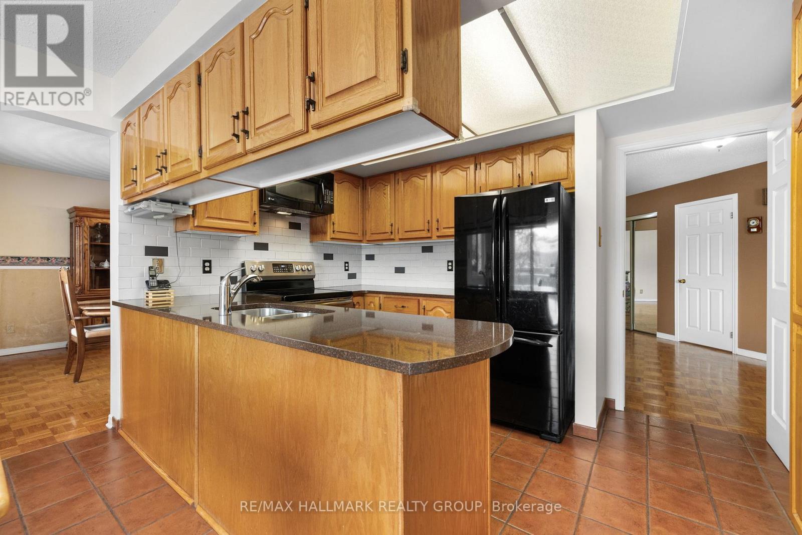 944 Greenbriar Avenue