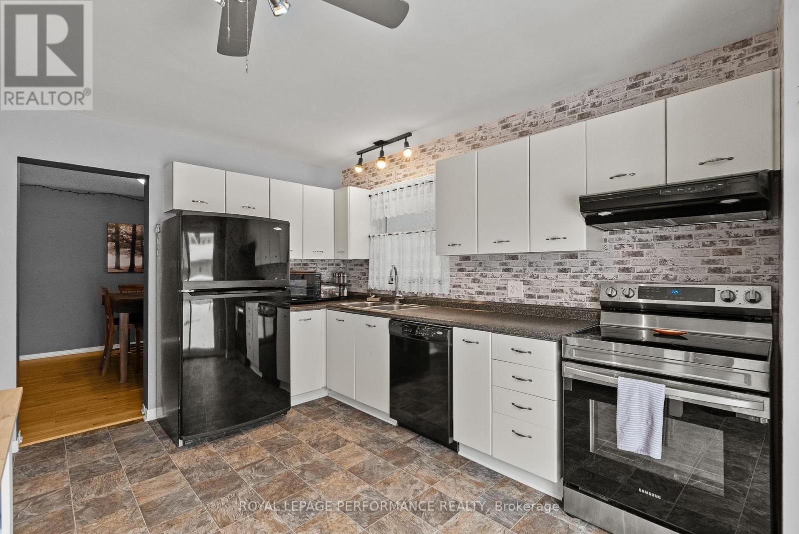 690 Princess Louise Drive