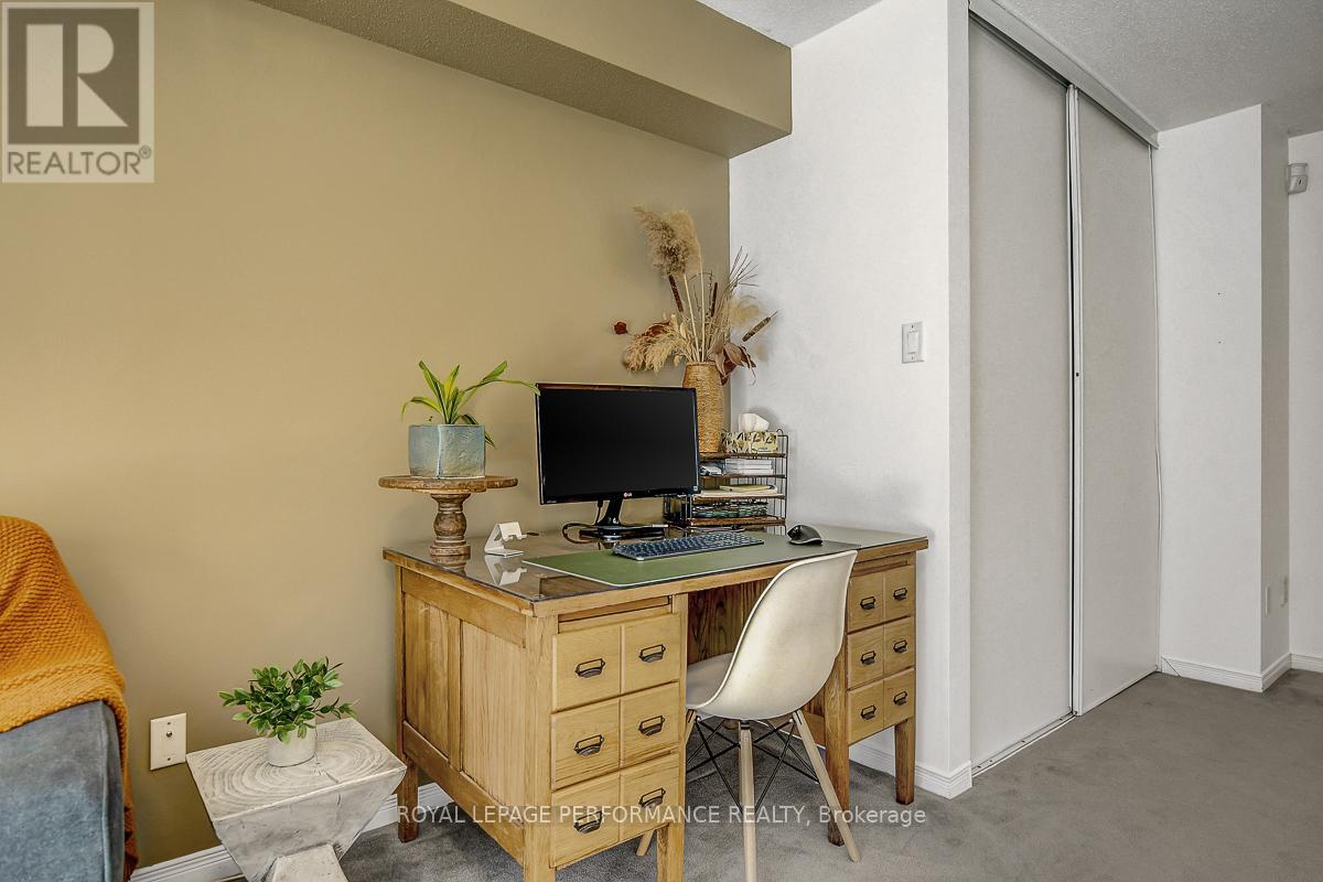 95 Manhattan Crescent