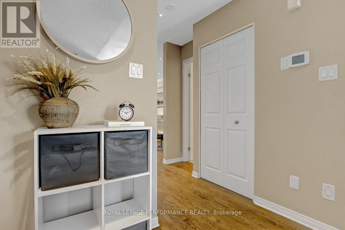 95 Manhattan Crescent