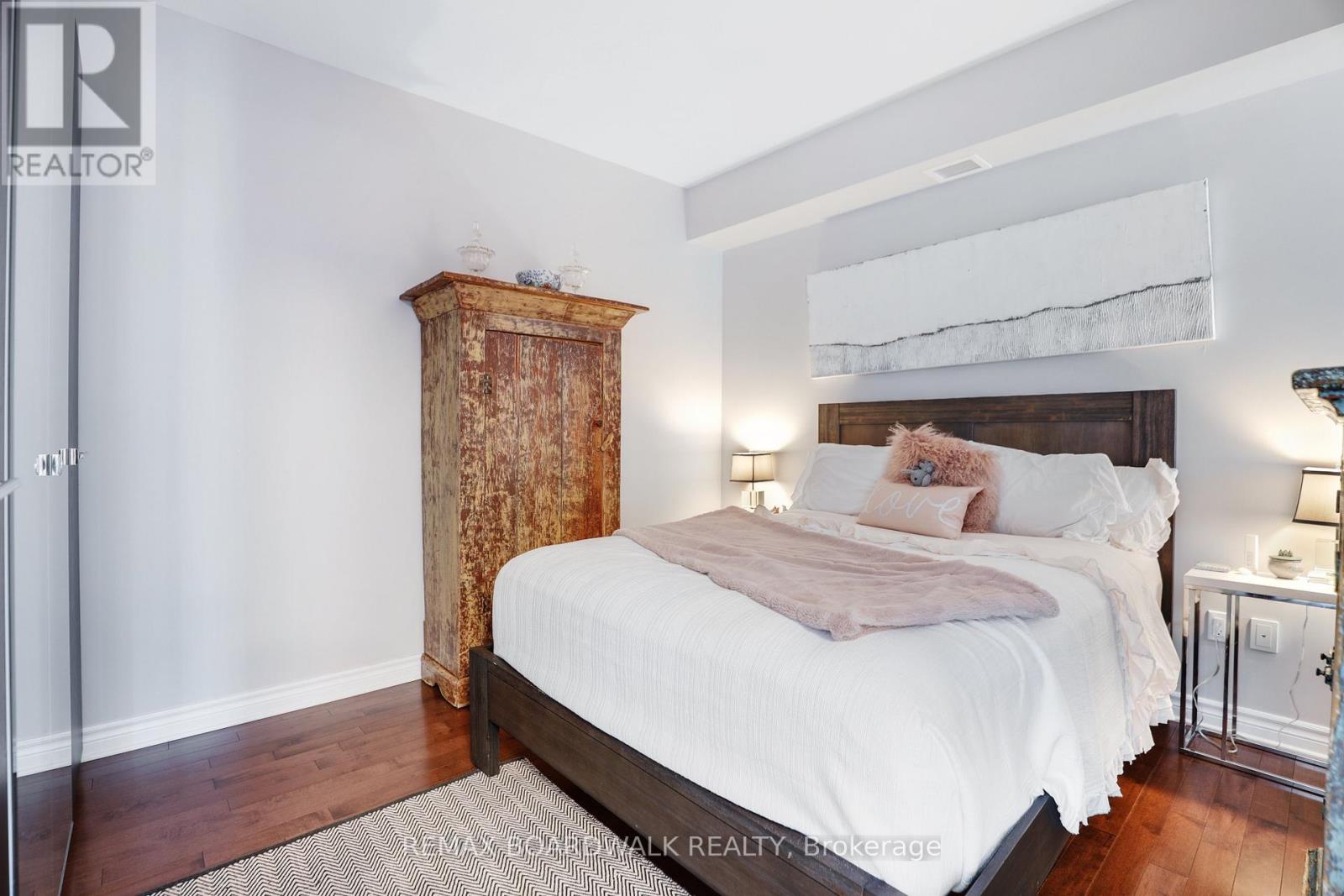 407 - 575 Byron Avenue