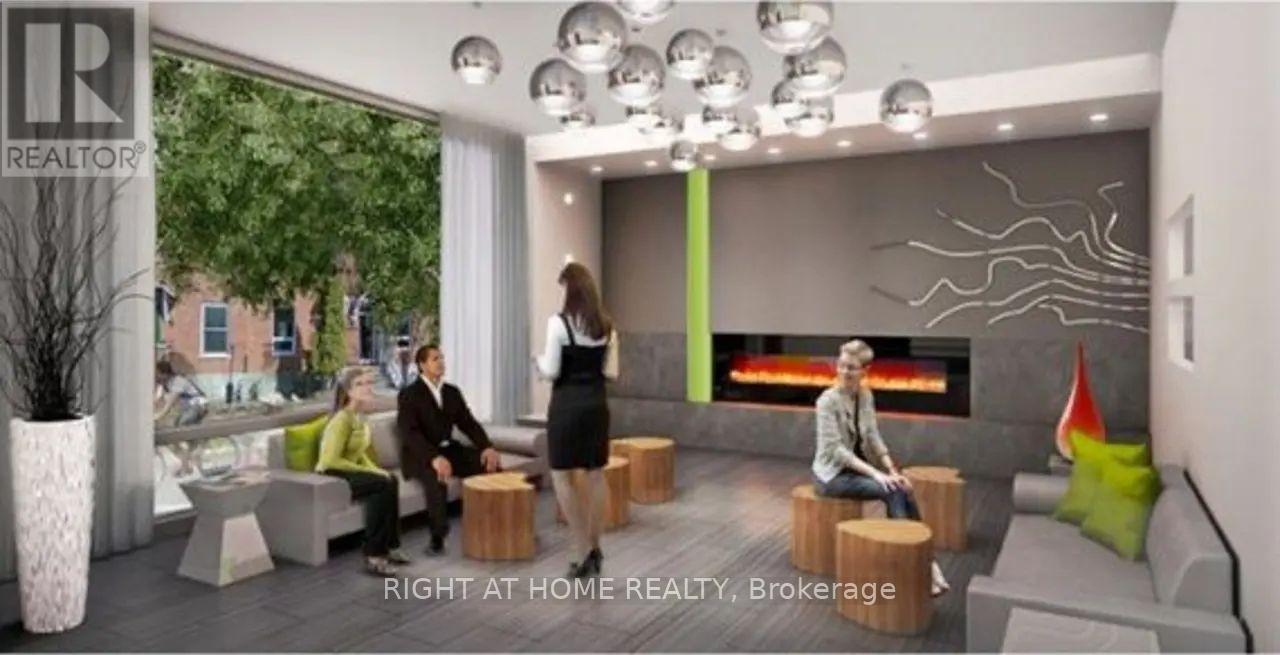 806 - 118 Holmwood Avenue