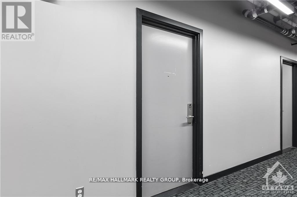 707 - 203 Catherine Street