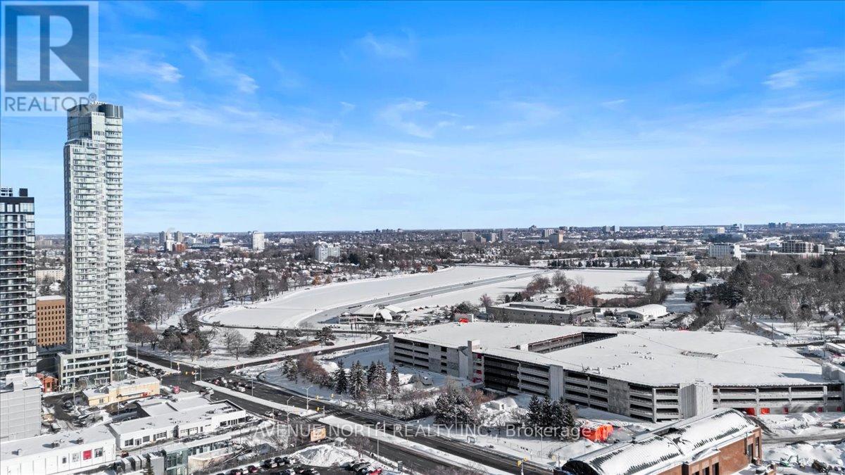 901 - 111 Champagne Avenue S