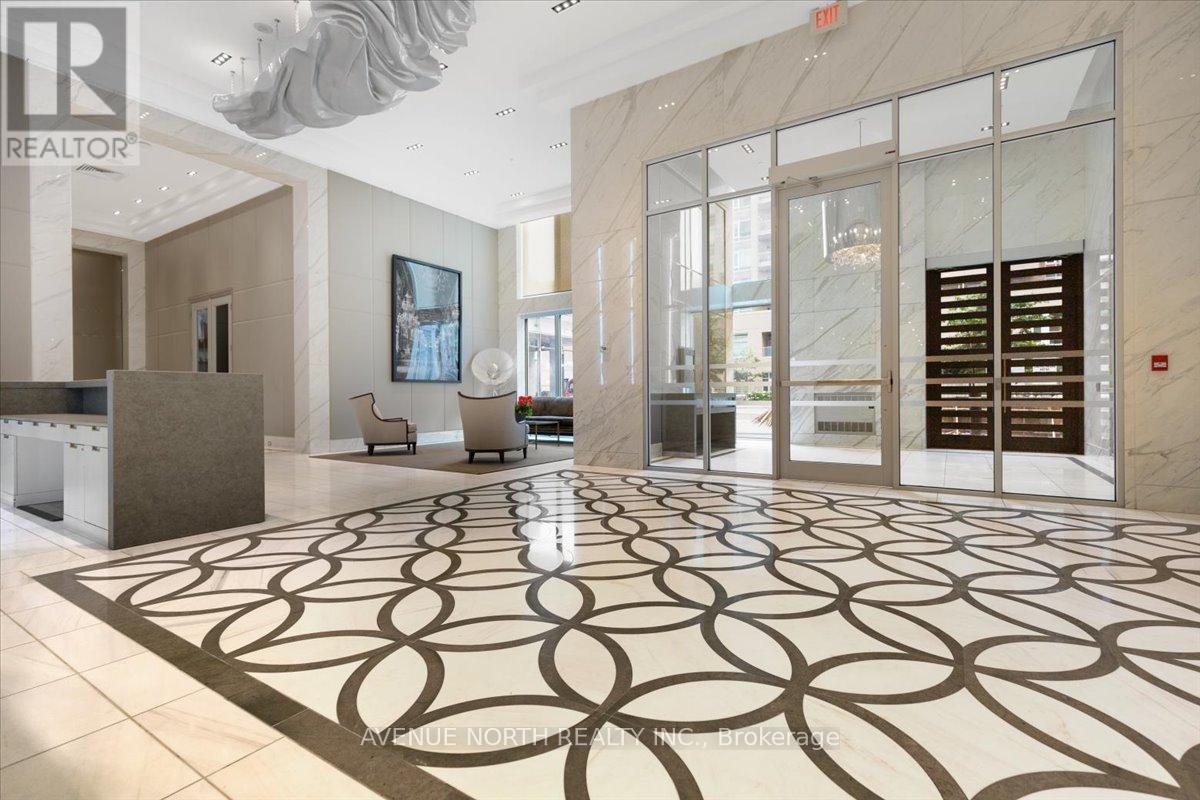 901 - 111 Champagne Avenue S