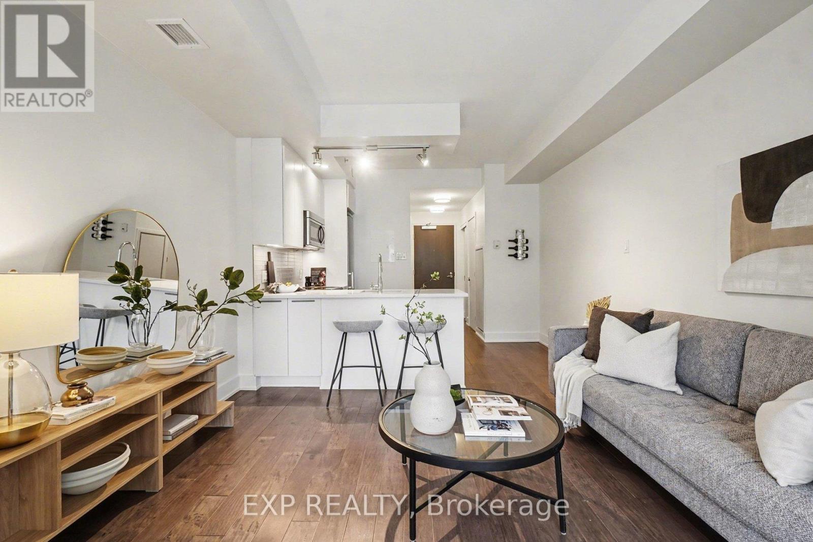 410 - 108 Richmond Road