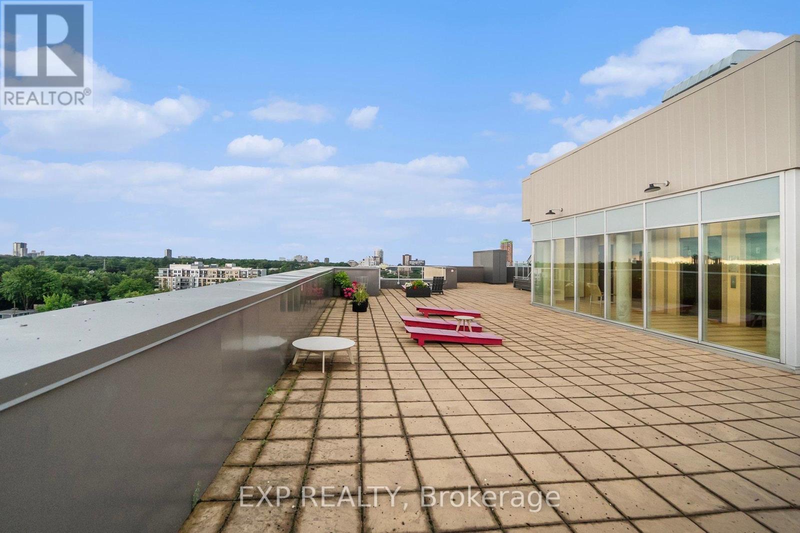 410 - 108 Richmond Road