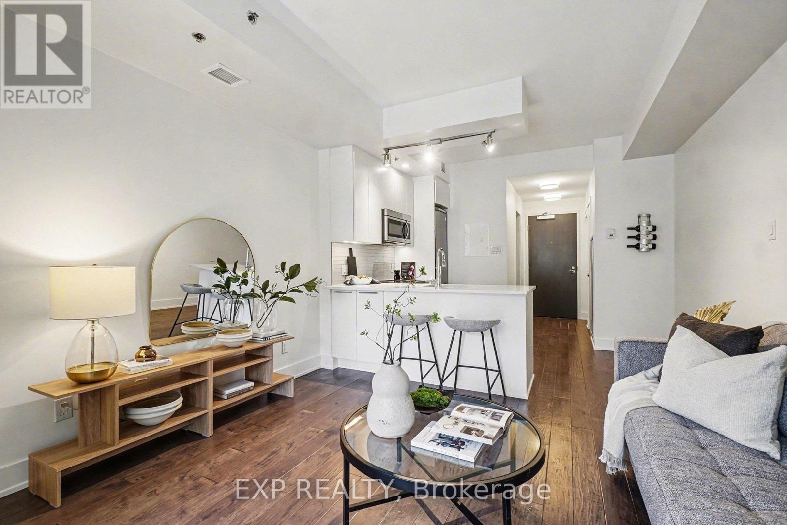 410 - 108 Richmond Road