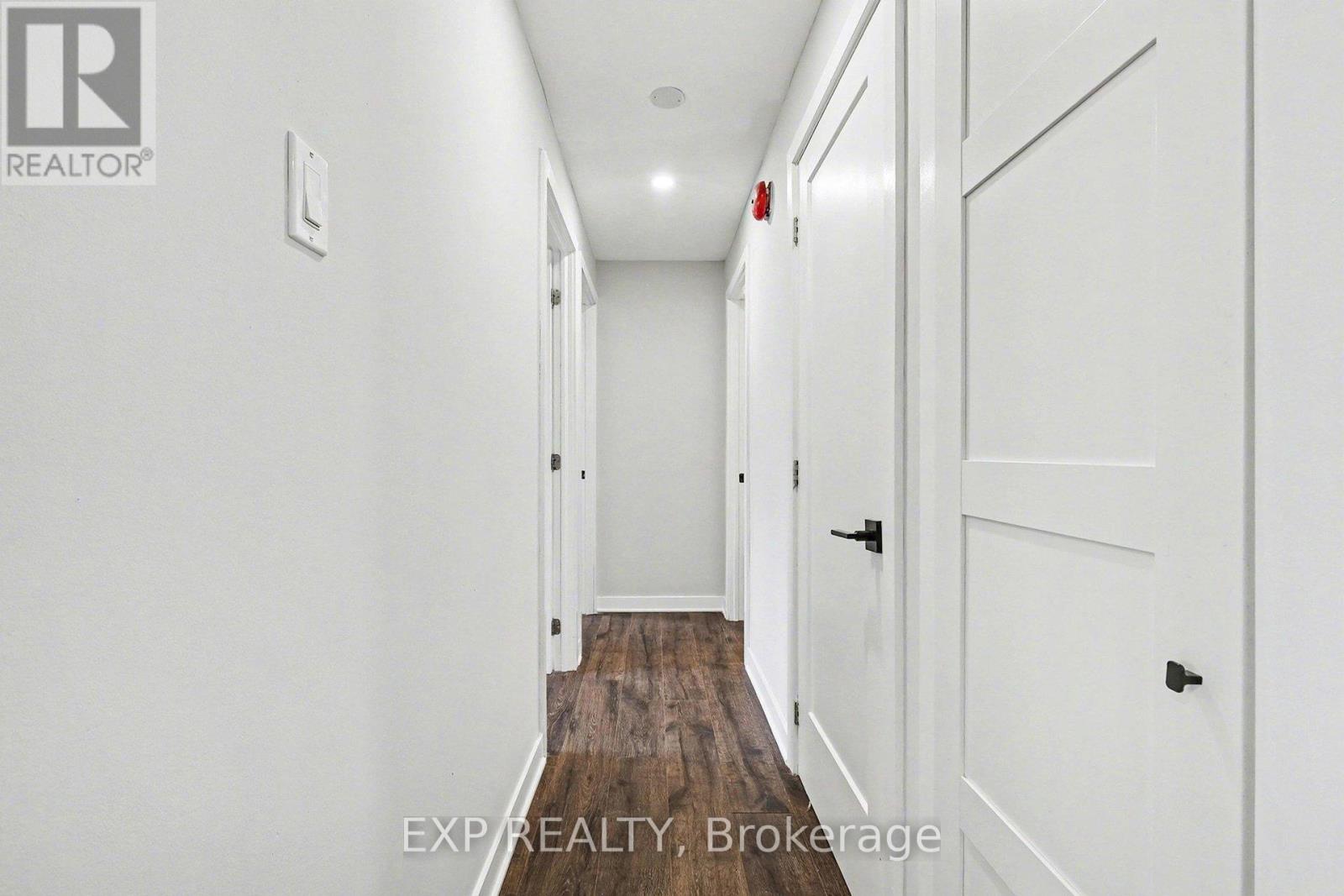 801 - 154 Nelson Street