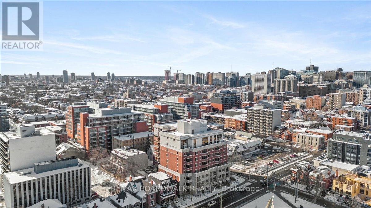 #ph804 - 320 Mcleod Street