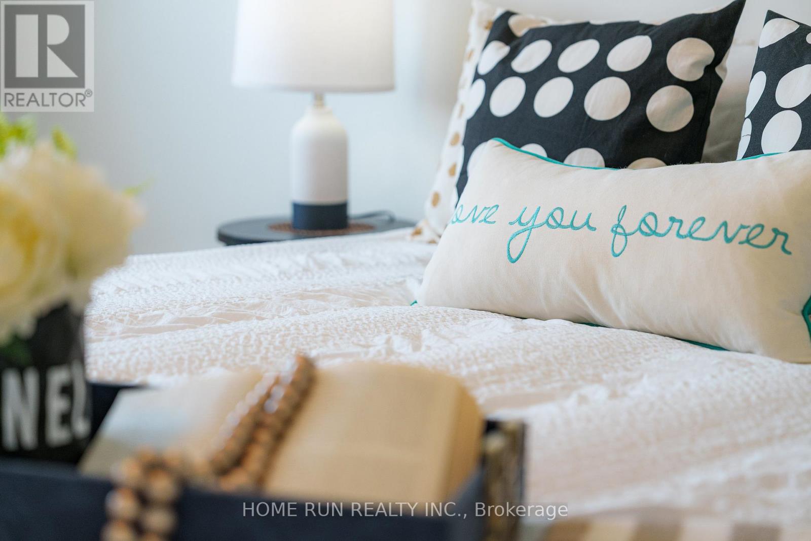 636 Pamplona Private