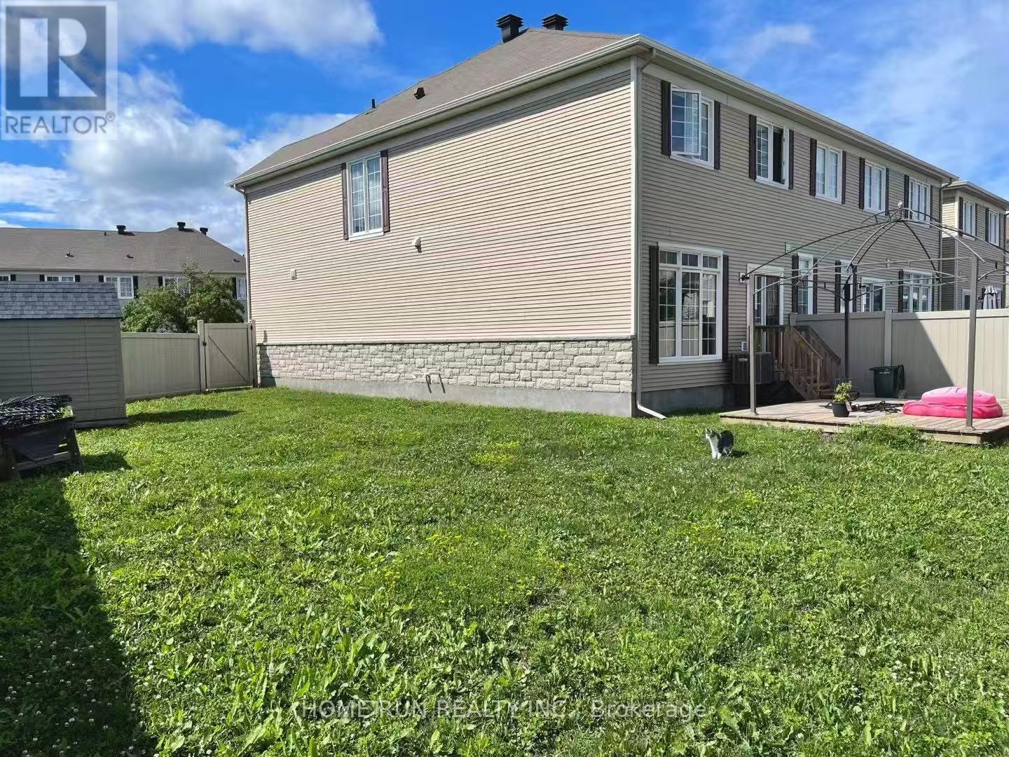 636 Pamplona Private