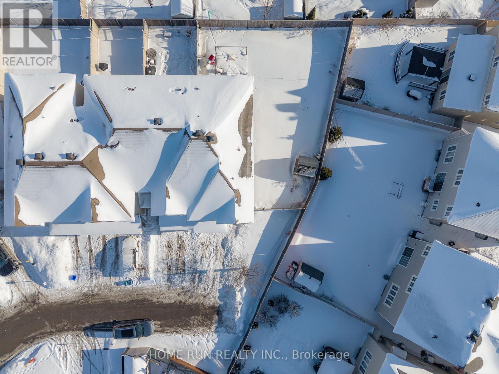 636 Pamplona Private