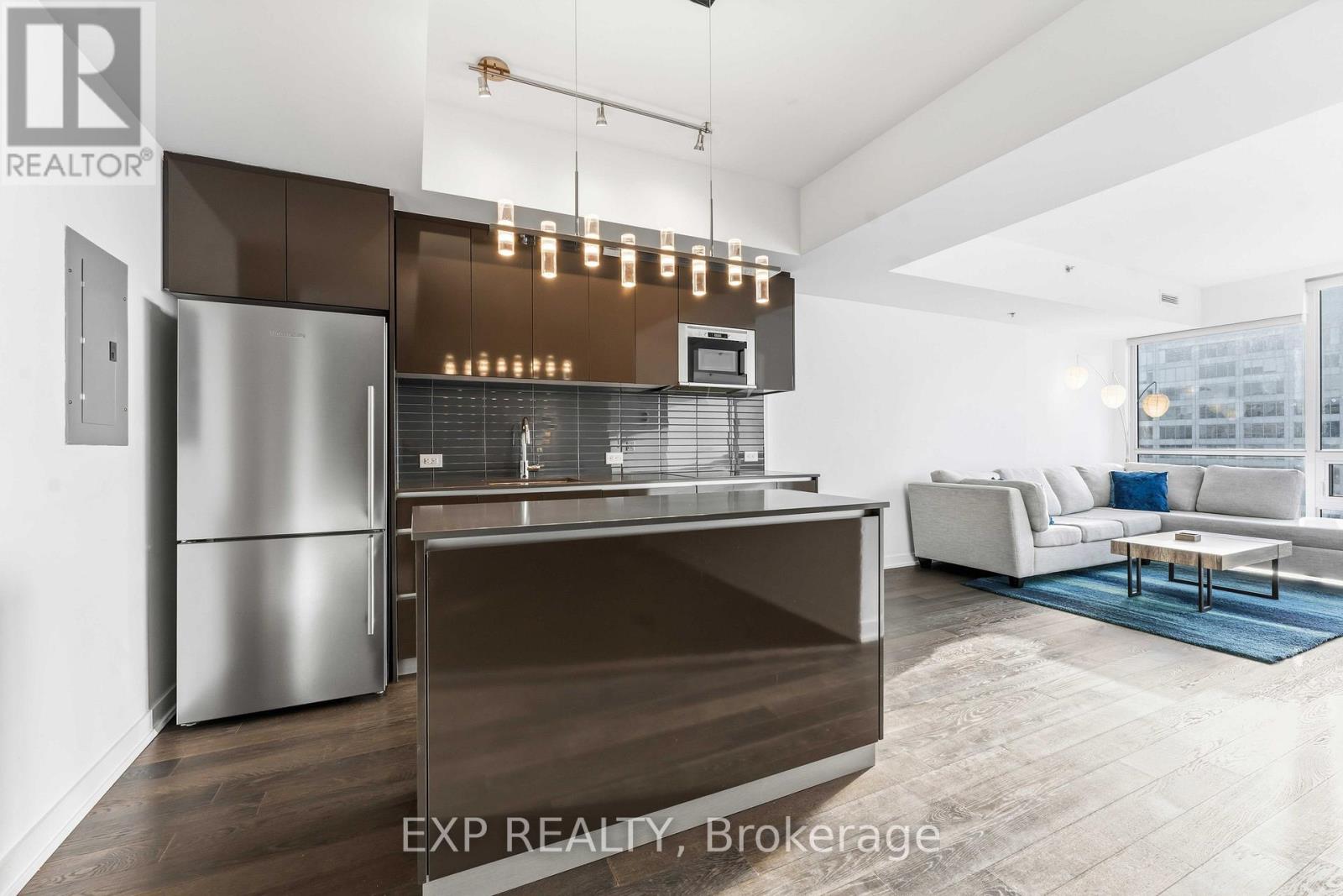 2102 - 199 Slater Street