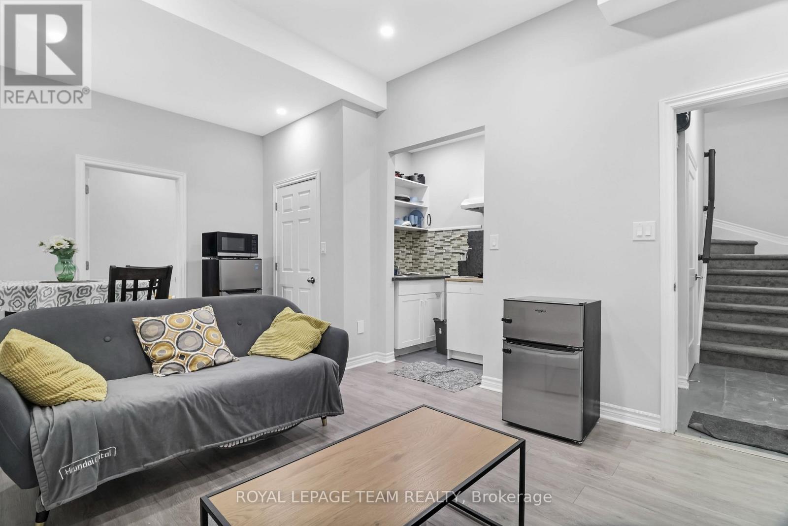 405 Aphelion Crescent