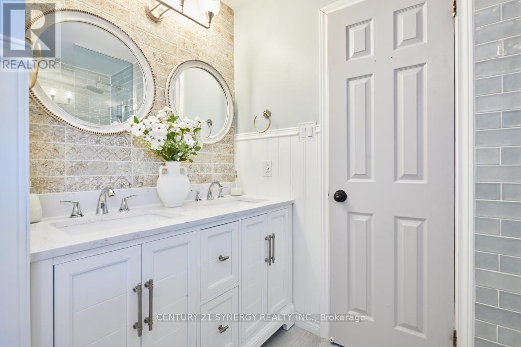 25 Waterton Crescent