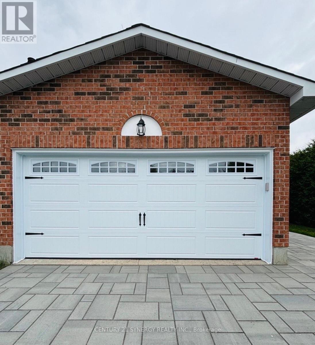 25 Waterton Crescent