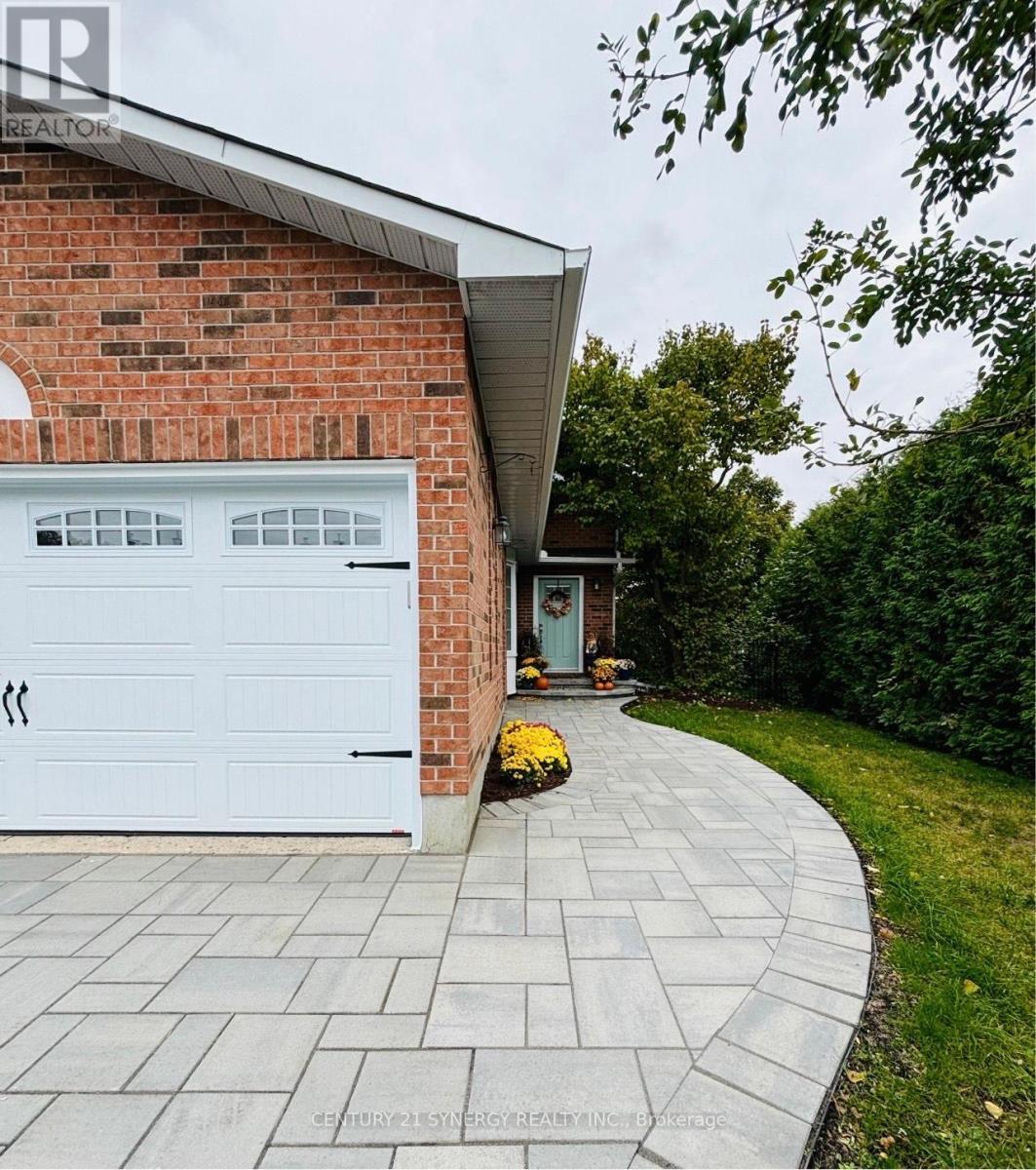 25 Waterton Crescent