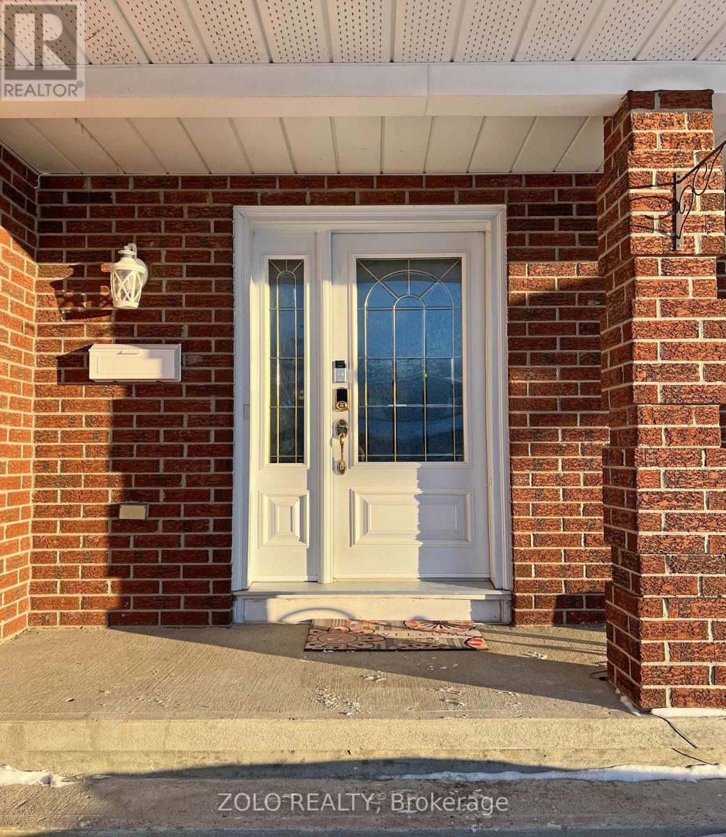 736 Hauteview Crescent